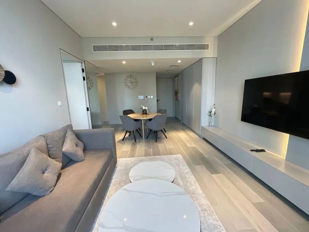 Elite Apart Daire, Marina Manzaralı