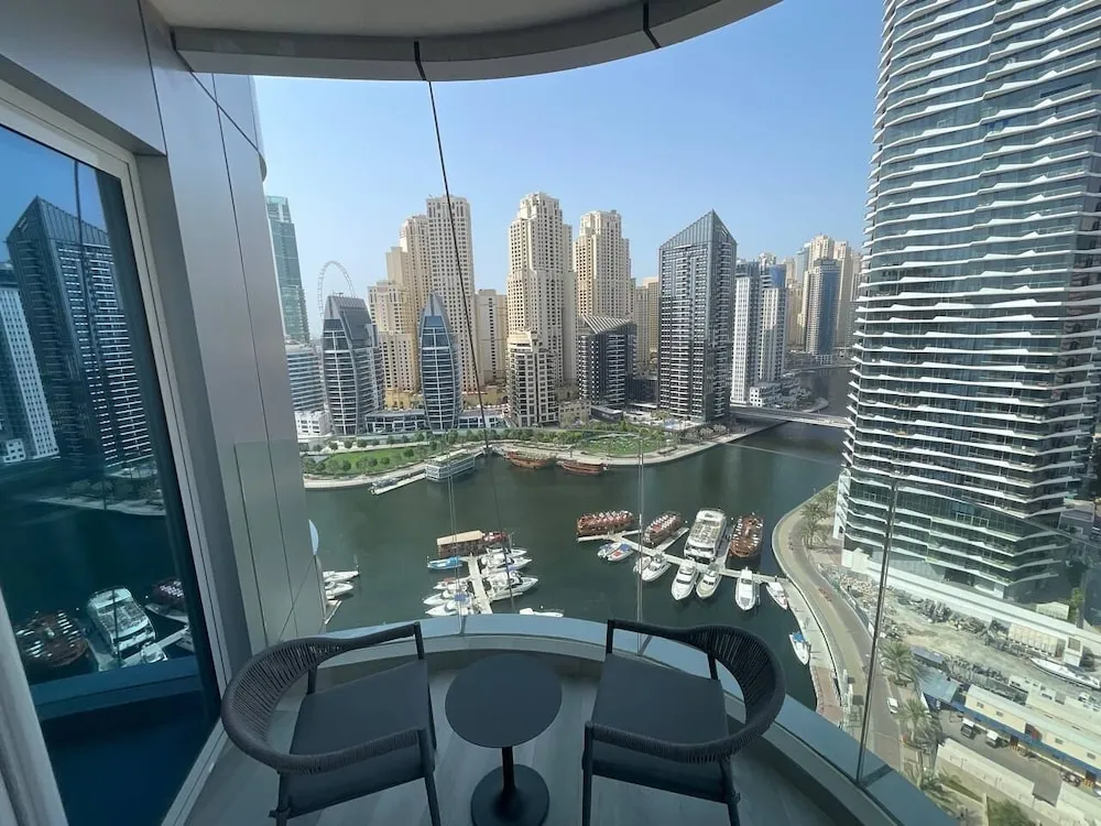 Elite Apart Daire, Marina Manzaralı