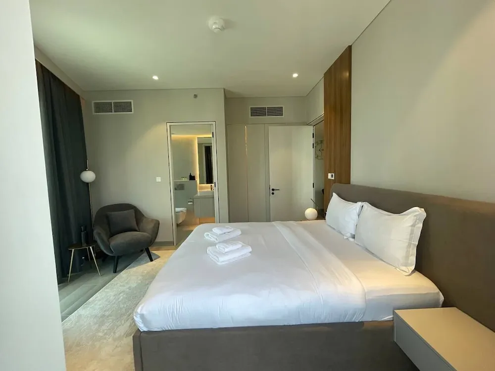 Elite Apart Daire, Marina Manzaralı