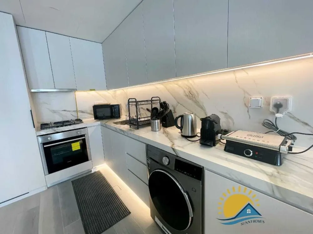 Executive Apart Daire, 1 En Büyük (King) Boy Yatak ve Çekyat, Marina Manzaralı