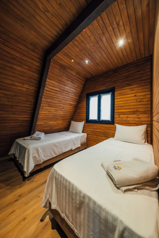 Family Bungalov, 2 Yatak Odası, Veranda, Göl Manzaralı