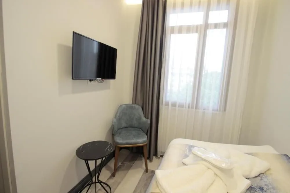 Economy Oda, Şehir Manzaralı
