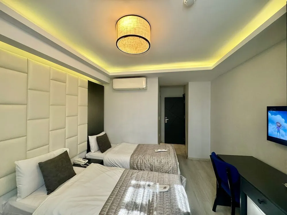 Standard Üç Kişilik Oda