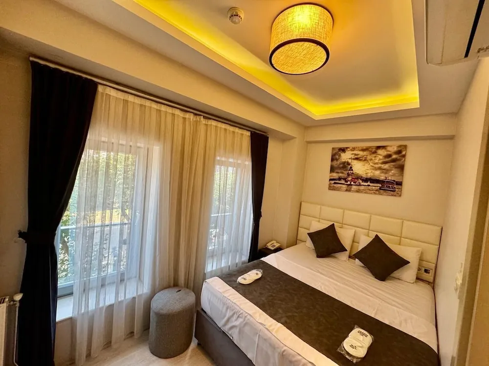 Superior Tek Büyük Yataklı Oda, Şehir Manzaralı