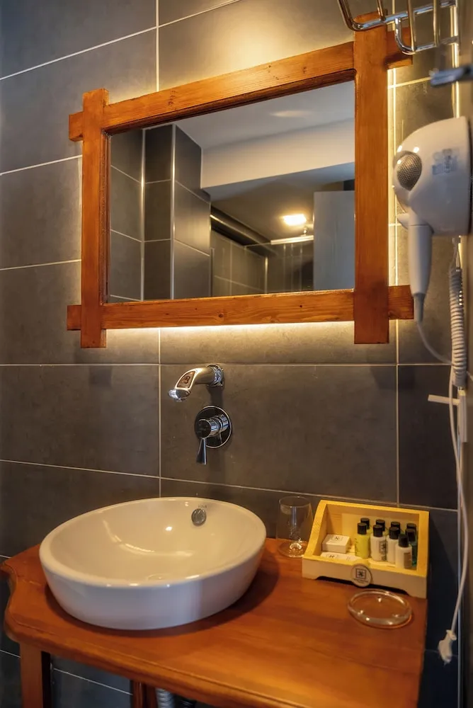 Standard Üç Kişilik Oda