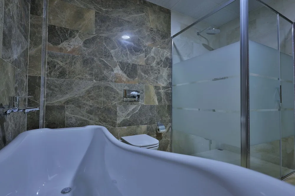 Deluxe Tek Büyük Yataklı Oda, Balkon