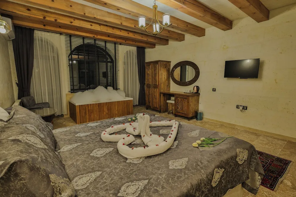 Honeymoon Tek Büyük Yataklı Oda, Balkon