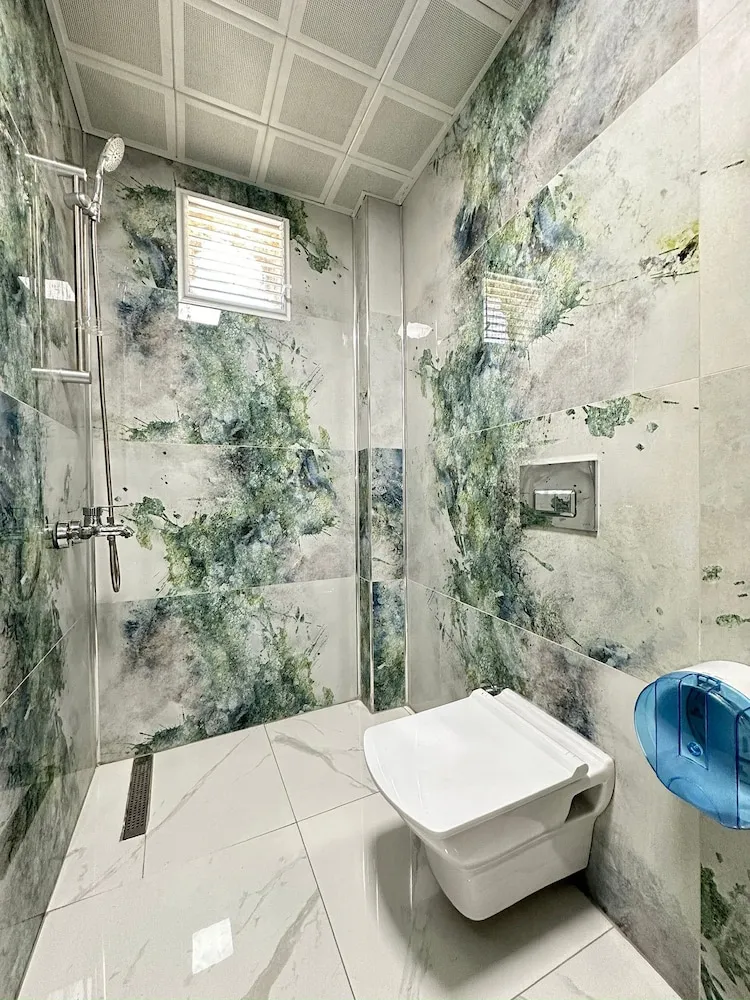 Comfort Tek Büyük Yataklı Oda, 2 Tek Kişilik Yatak, Banyolu/Duşlu, Şehir Manzaralı