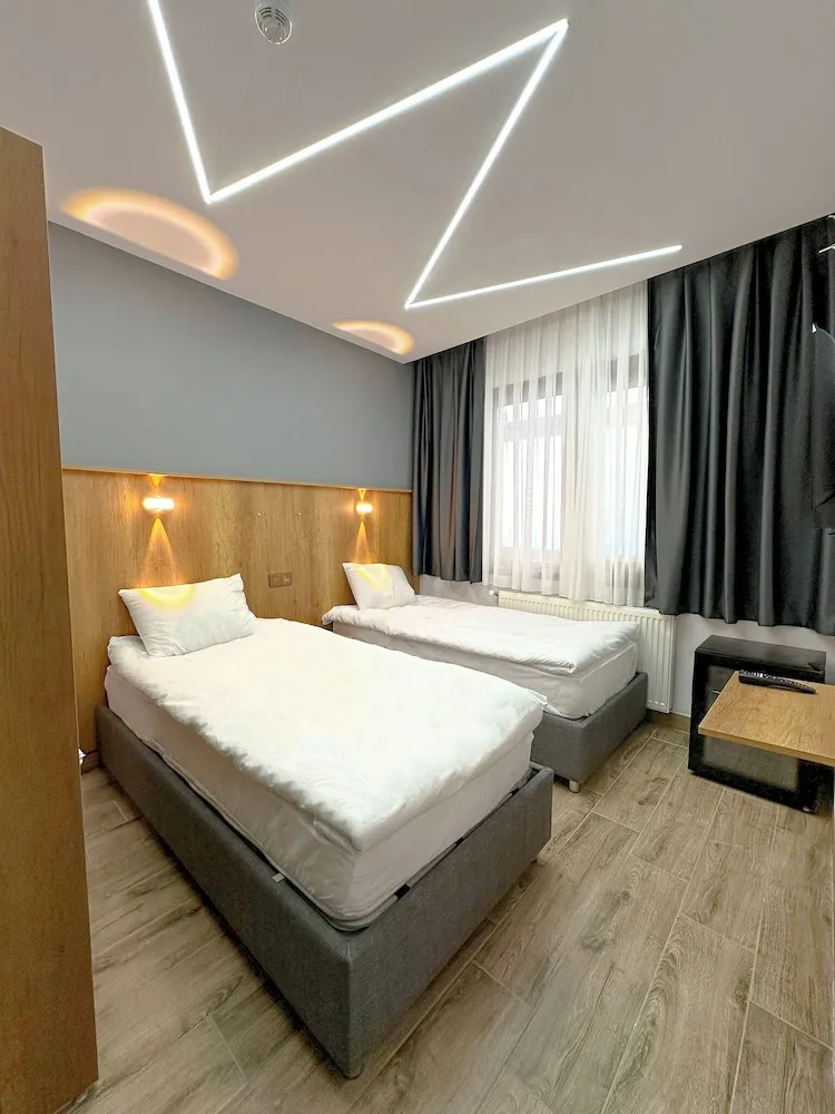 Comfort Tek Büyük Yataklı Oda, Şehir Manzaralı