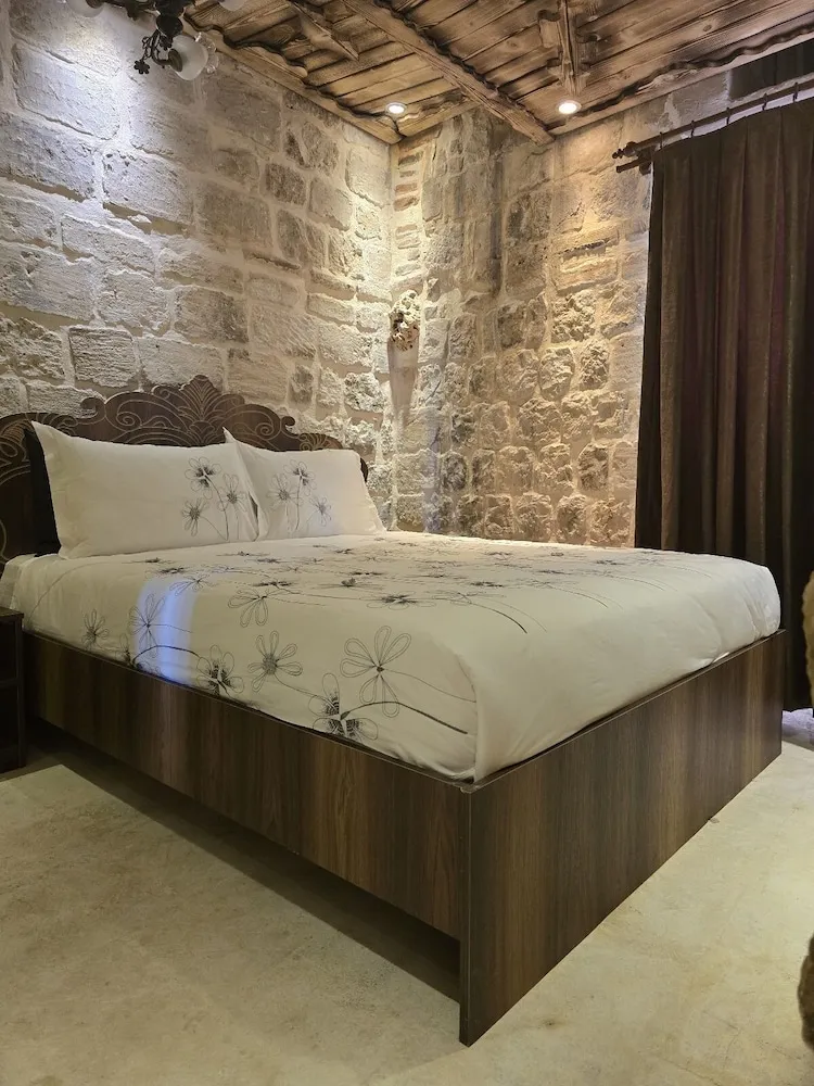 Comfort Tek Büyük Yataklı Oda, Şehir Manzaralı