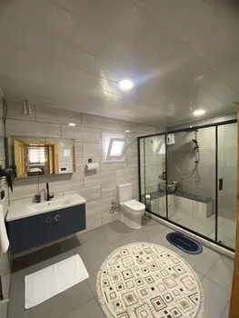 Mira Suite Apart