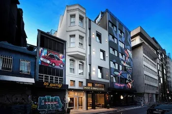 Smart and Simple Hotel Karaköy