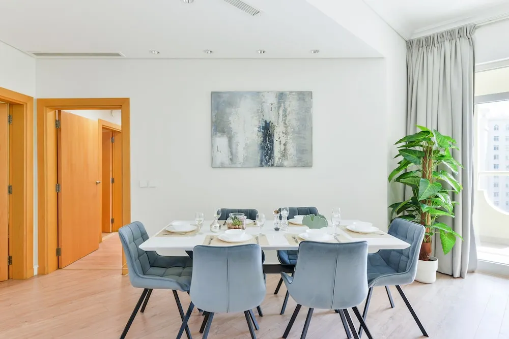 Deluxe 2BR Apartment plus maids