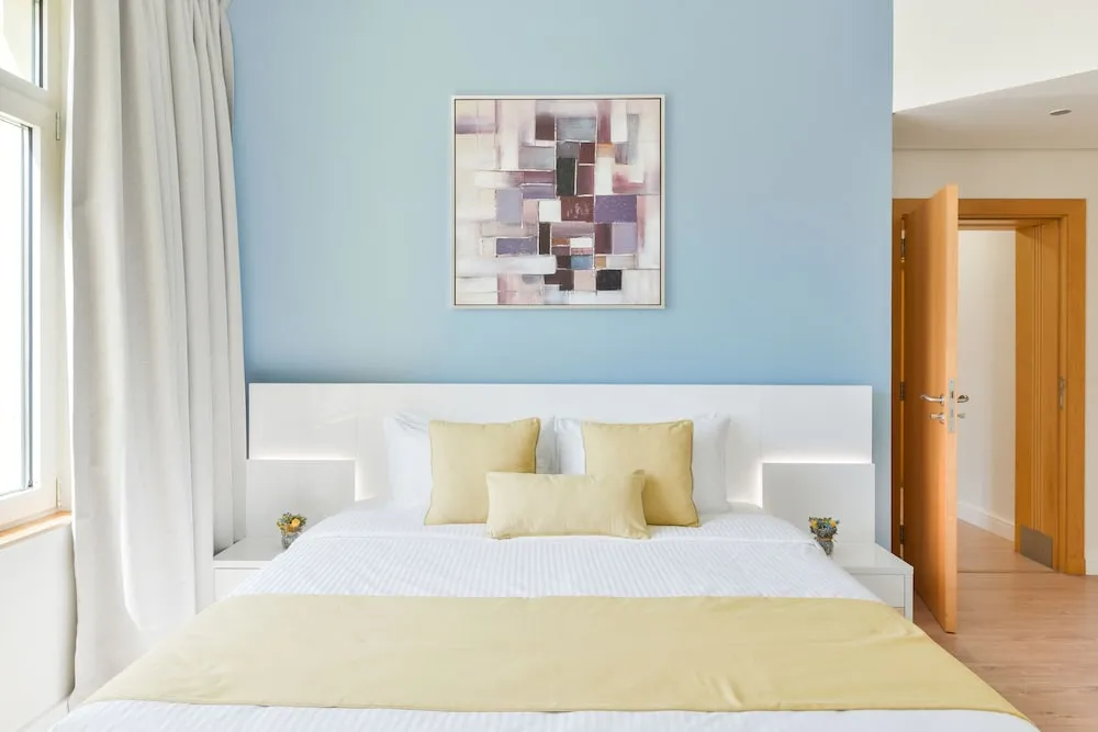 Deluxe 2BR Apartment plus maids