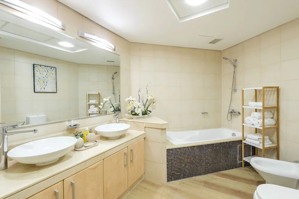 Deluxe 2BR Apartment plus maids