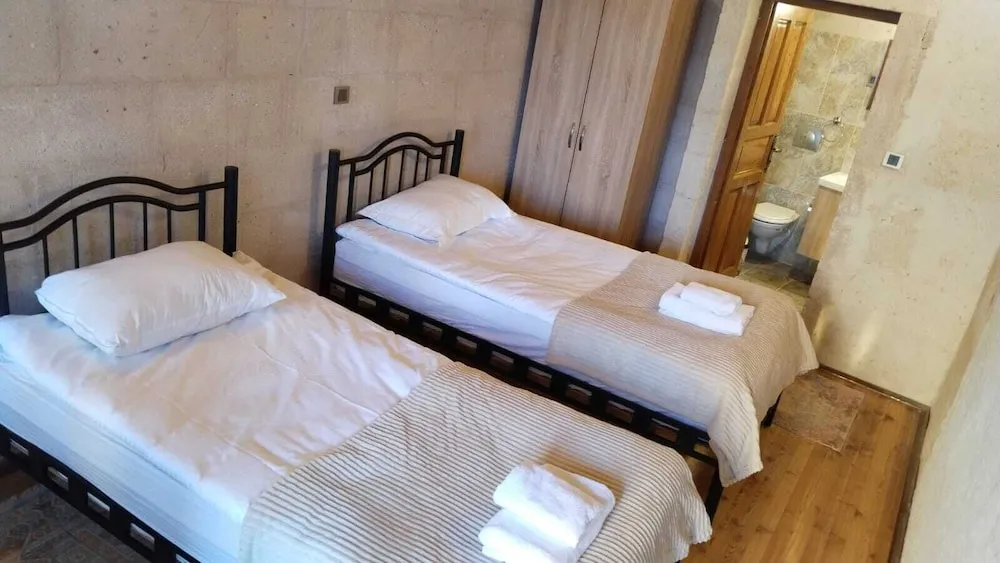 Economy İki Ayrı Yataklı Oda
