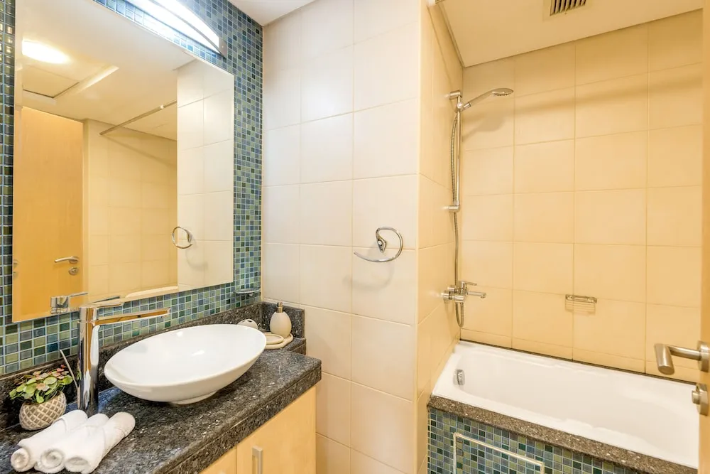 Deluxe 2BR Apartment plus maids room