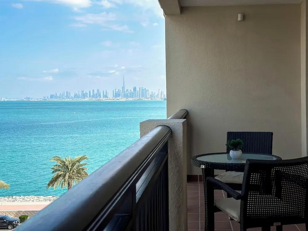 Luxury Apart Daire, Deniz Manzaralı, Denize Sıfır