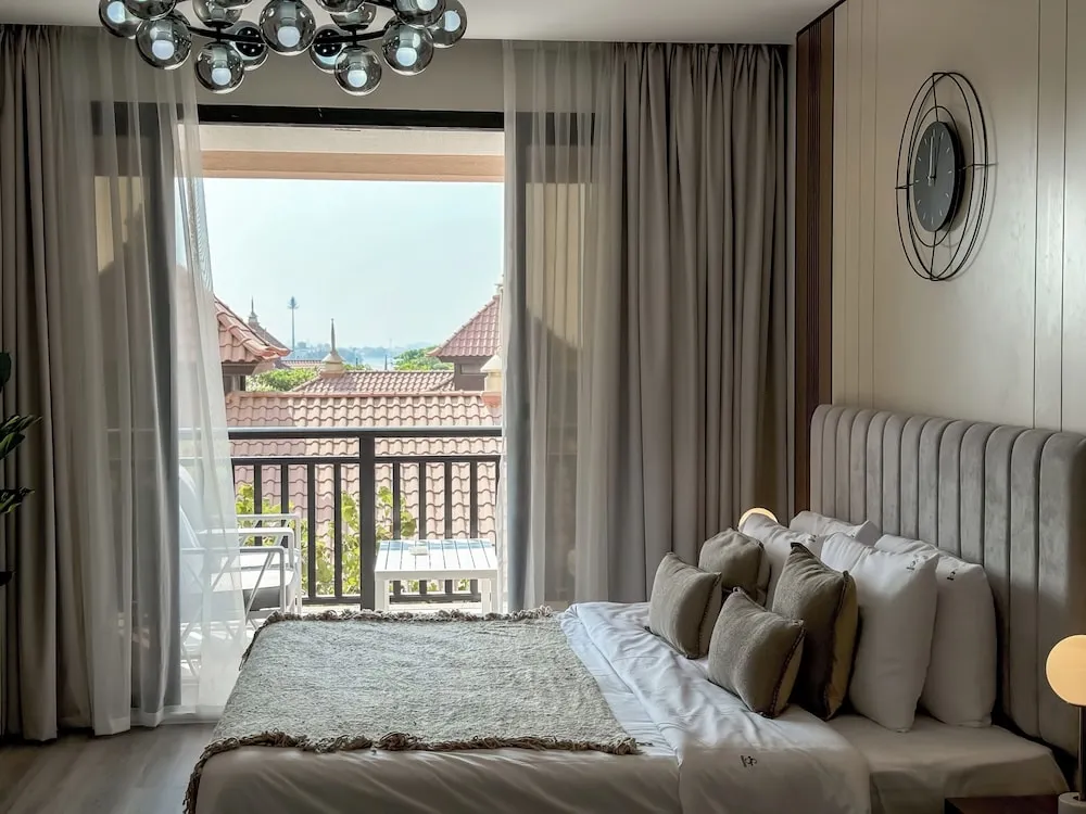 Luxury Apart Daire, 2 Yatak Odası, Lagün Manzaralı, Denize Sıfır
