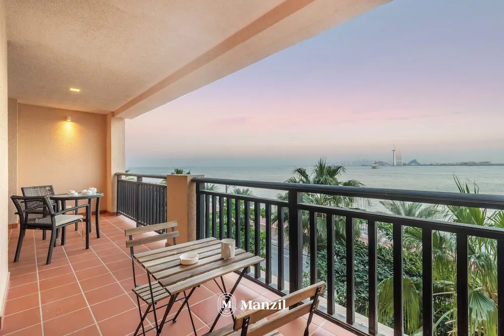 Luxury Apart Daire, Deniz Manzaralı