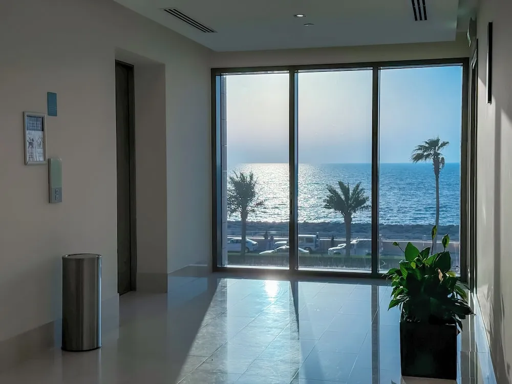 Luxury Apart Daire, Deniz Manzaralı, Denize Sıfır