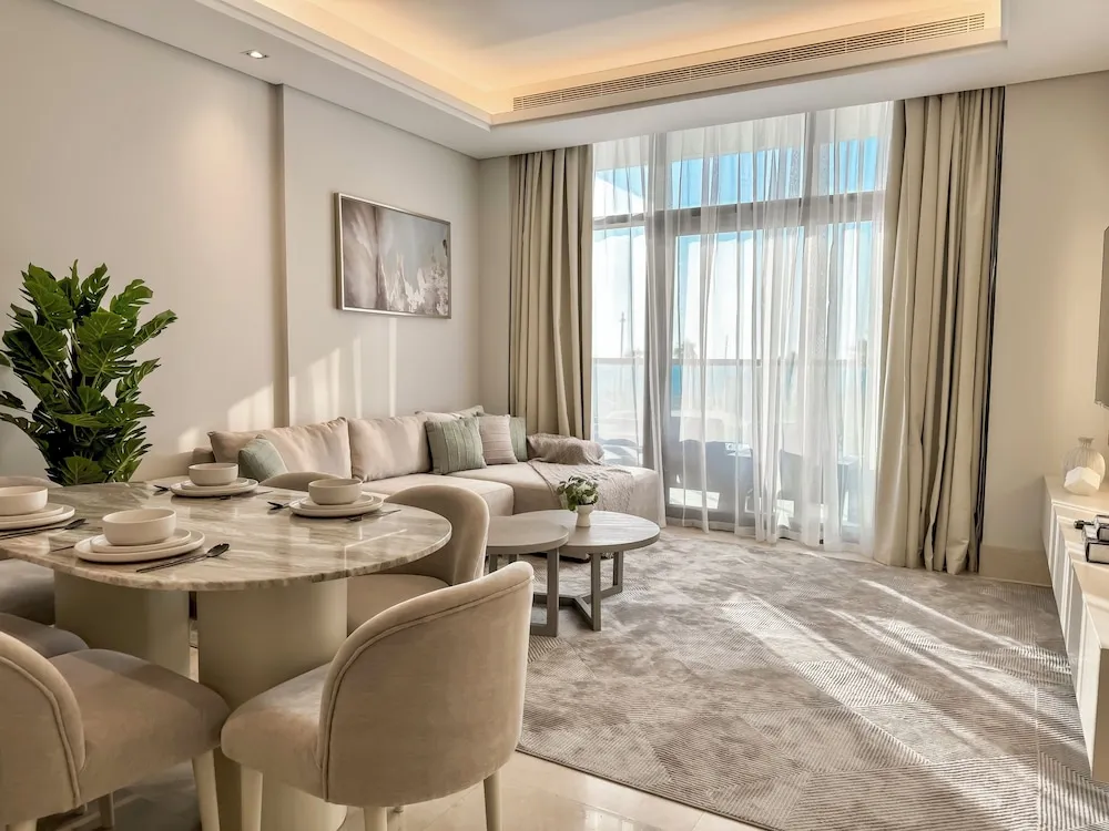 Luxury Apart Daire, Deniz Manzaralı, Denize Sıfır