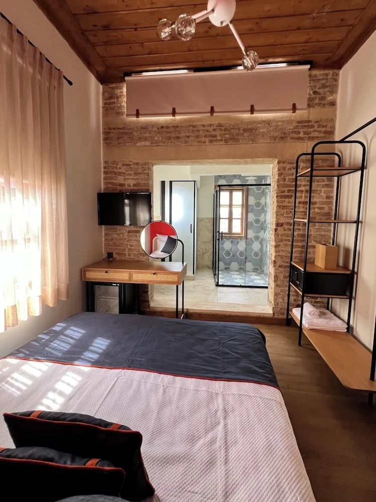 Economy Tek Büyük veya İki Ayrı Yataklı Oda