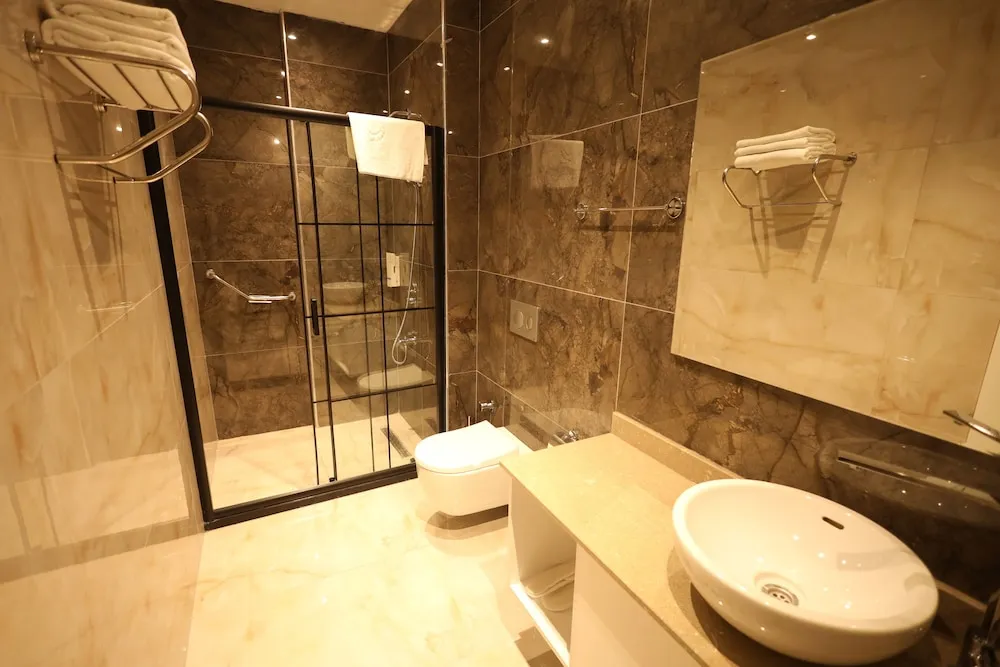 Luxury Süit, Göl Manzaralı