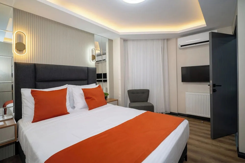 King Room with Balcony