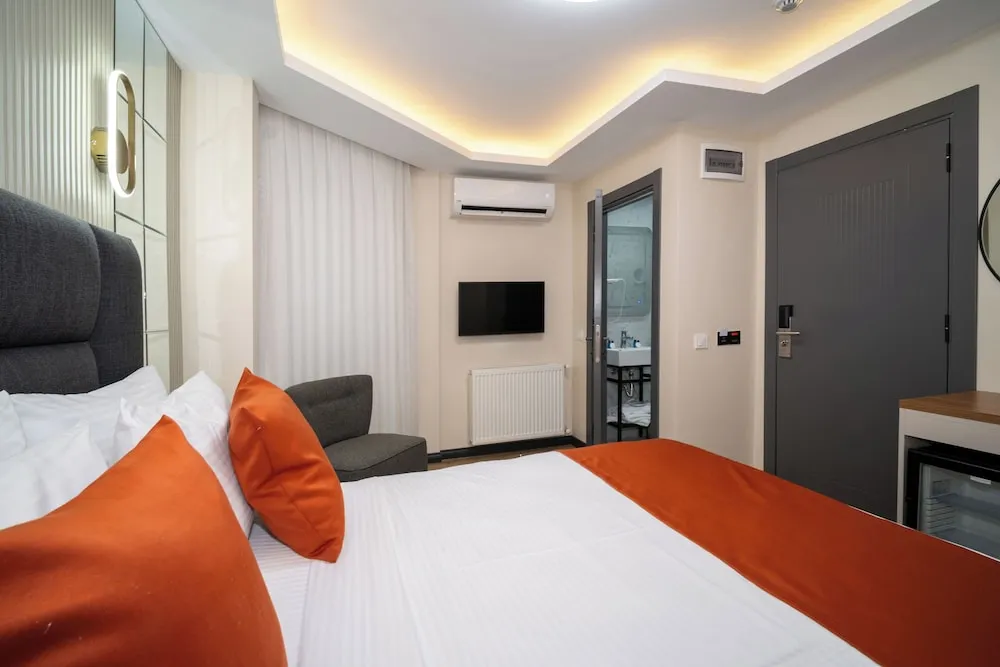 King Room with Balcony