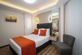 Robin Hotel