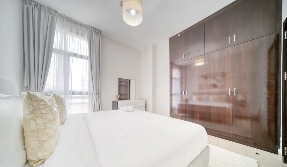Basic Apart Daire, Şehir Manzaralı
