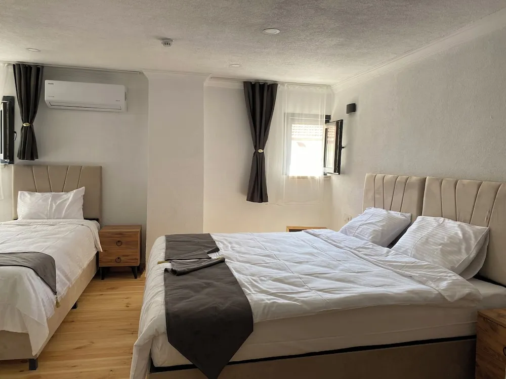 Family Üç Kişilik Oda