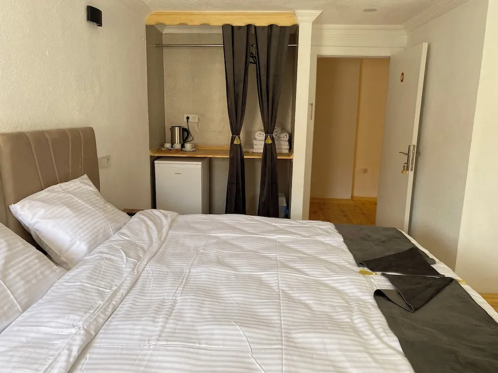 Economy Tek Büyük Yataklı Oda