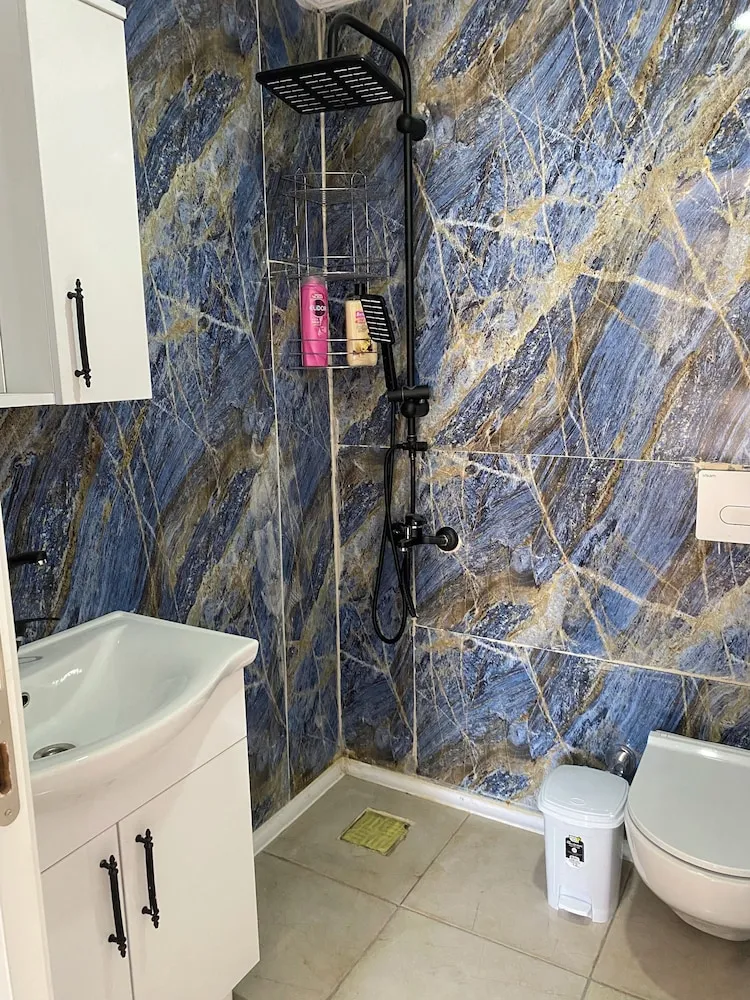 Economy Tek Büyük Yataklı Oda