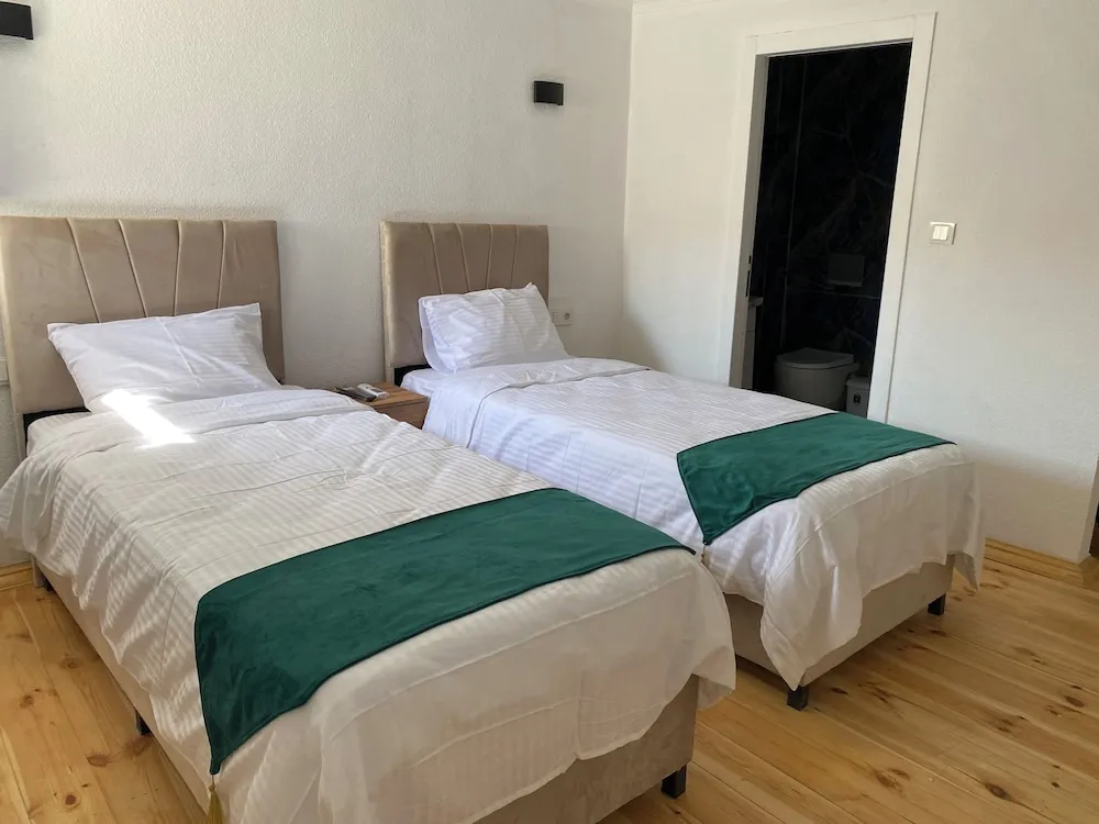 Economy İki Ayrı Yataklı Oda