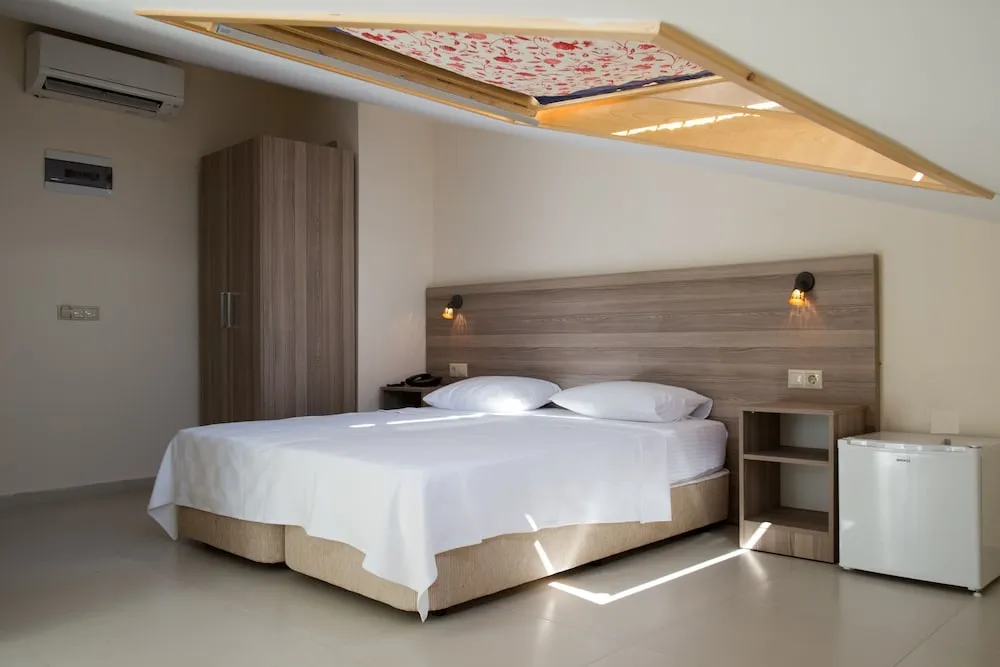 Roof Double or Twin Room,  Sea View