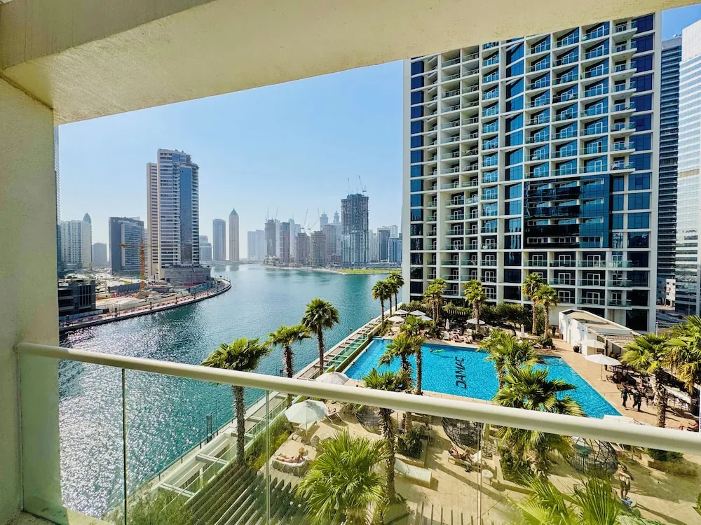 City Stüdyo, Balkon, Kanal Manzaralı