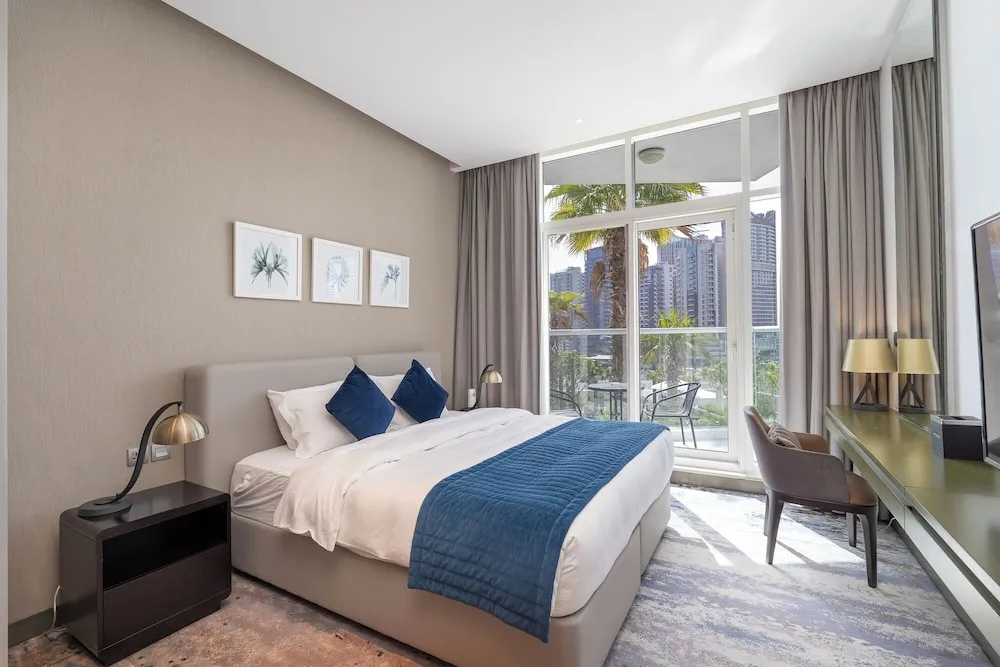 Superior Stüdyo, Balkon