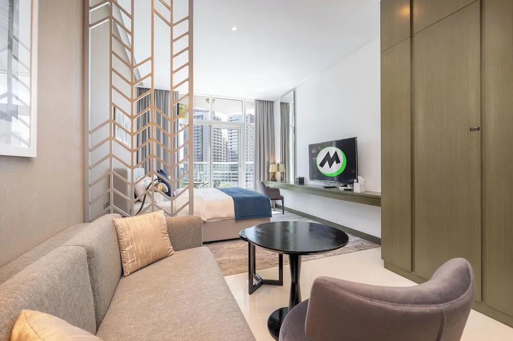 Superior Stüdyo, Balkon