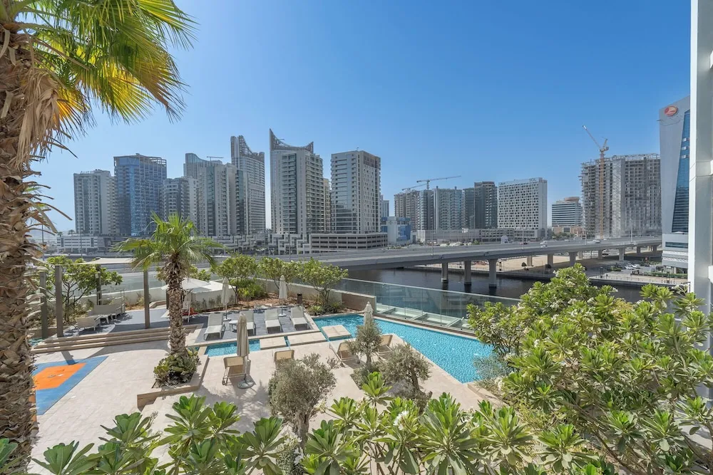 Superior Stüdyo, Balkon