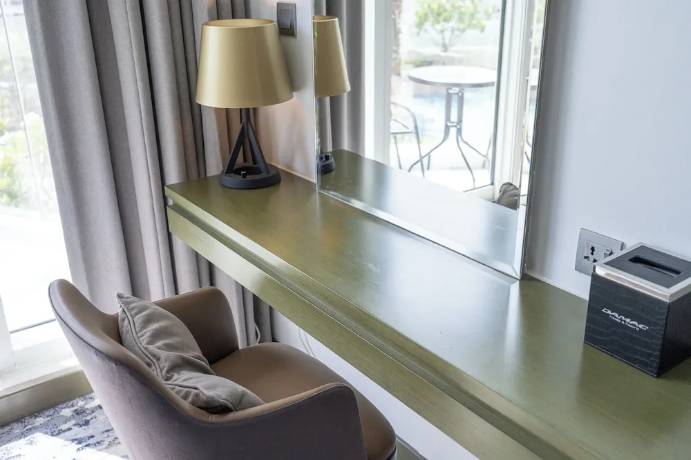 Superior Stüdyo, Balkon