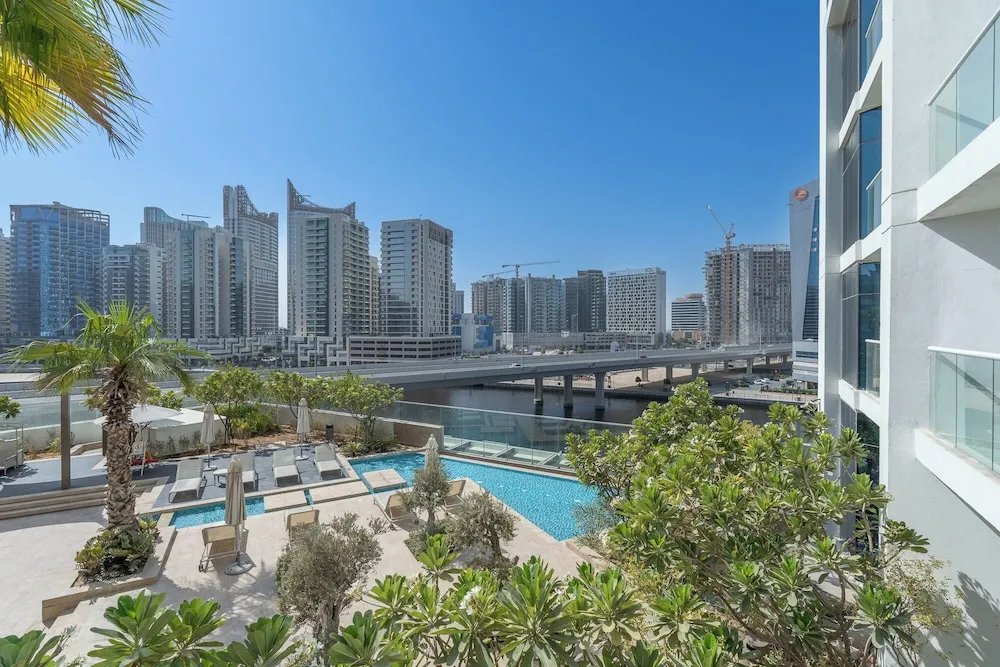 Superior Stüdyo, Balkon