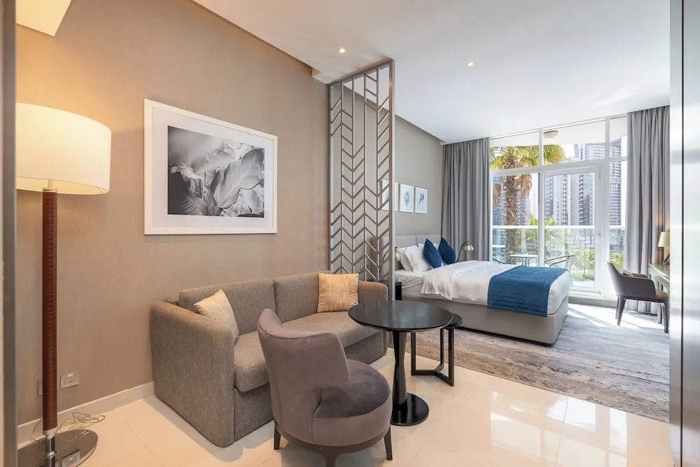 Superior Stüdyo, Balkon