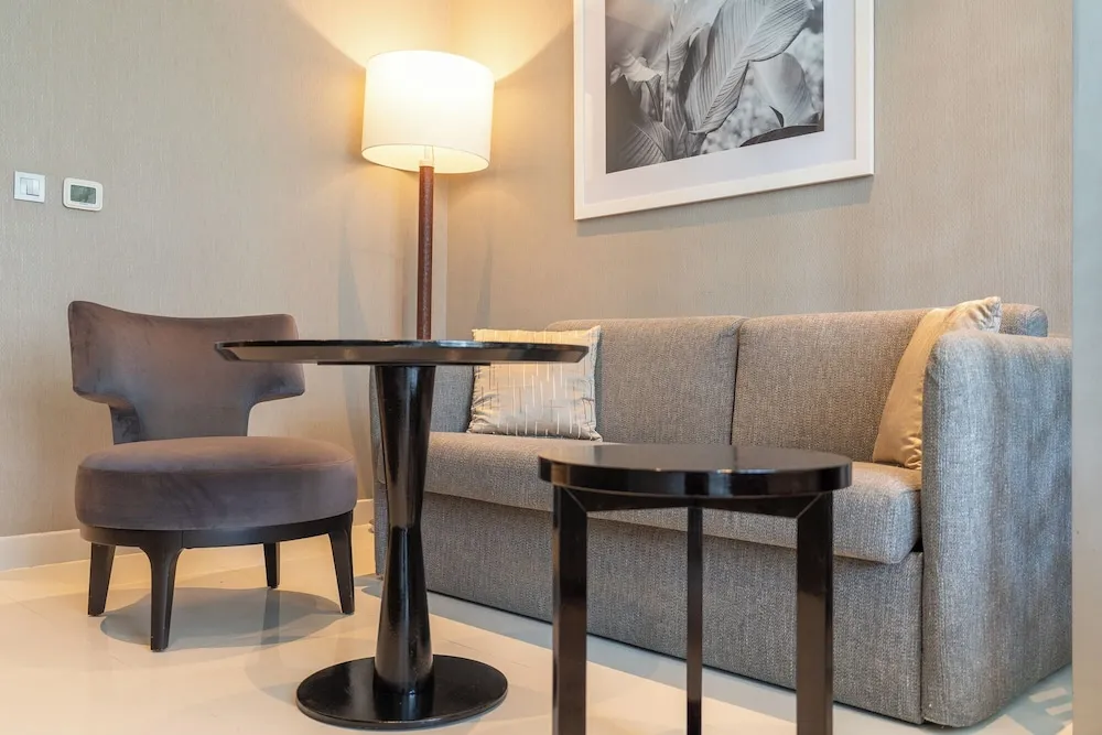 Superior Stüdyo, Balkon