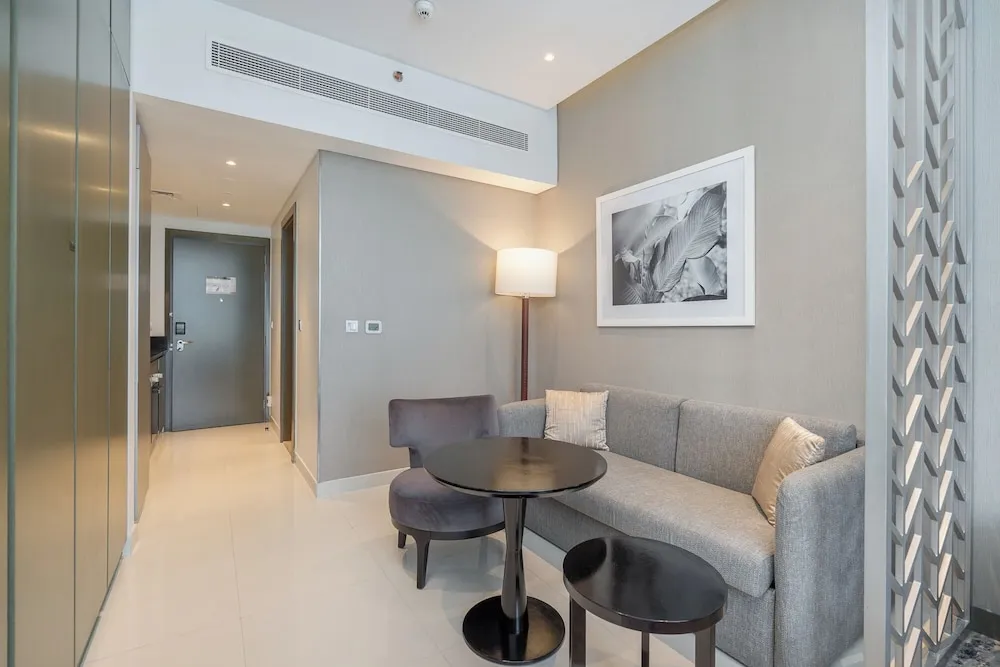 Superior Stüdyo, Balkon