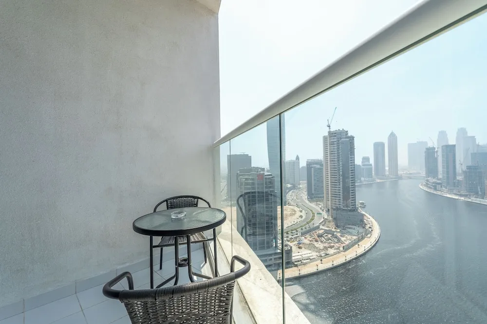 Exclusive Stüdyo, Balkon