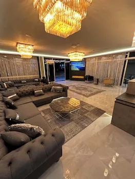 Comfort Point Two Hotel