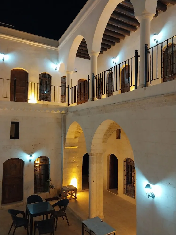 Standard Tek Büyük veya İki Ayrı Yataklı Oda, Şehir Manzaralı