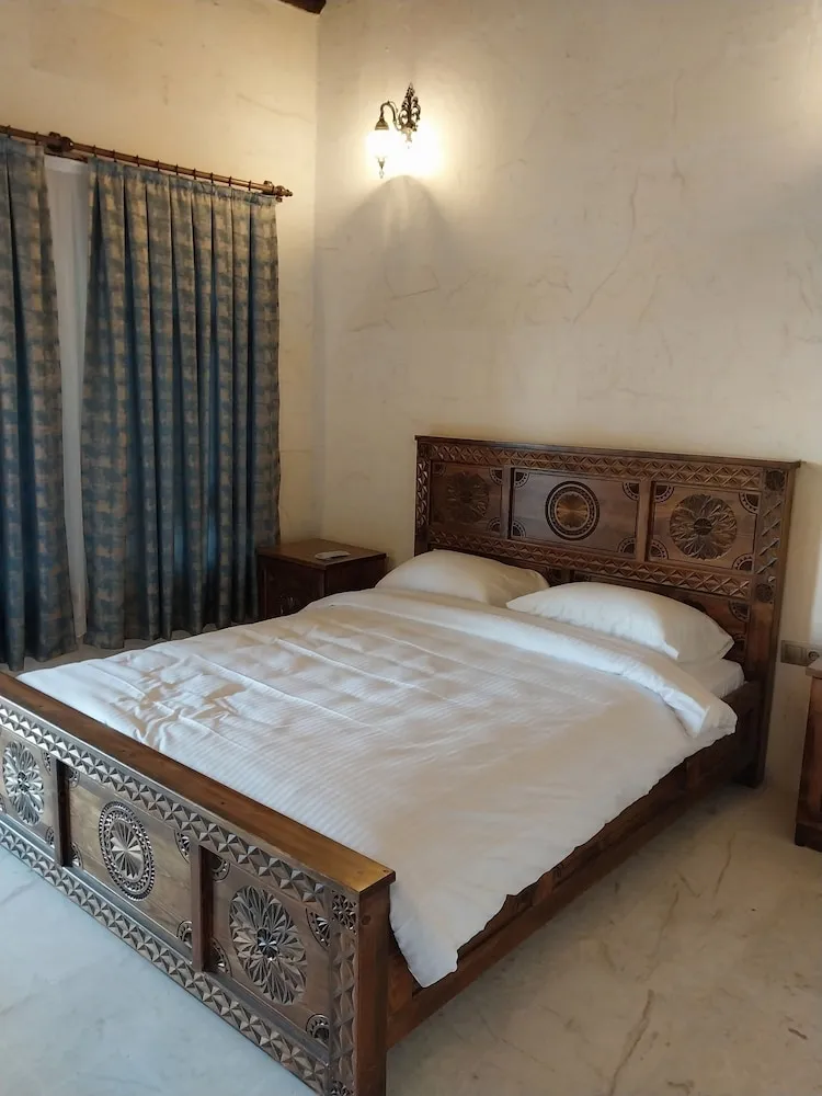 Standard Tek Büyük veya İki Ayrı Yataklı Oda, Şehir Manzaralı